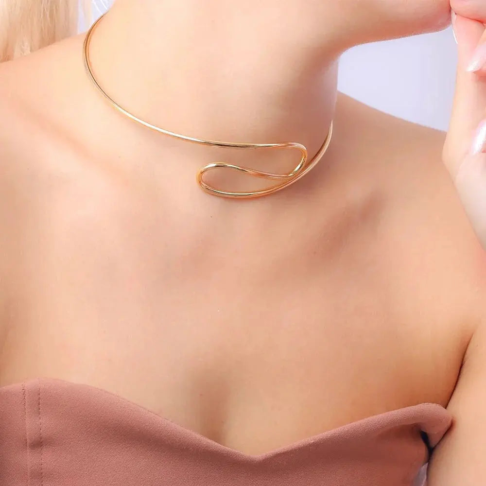 18k Gold Plated Twisted Rigid Choker - Tamis Jewellery Ireland