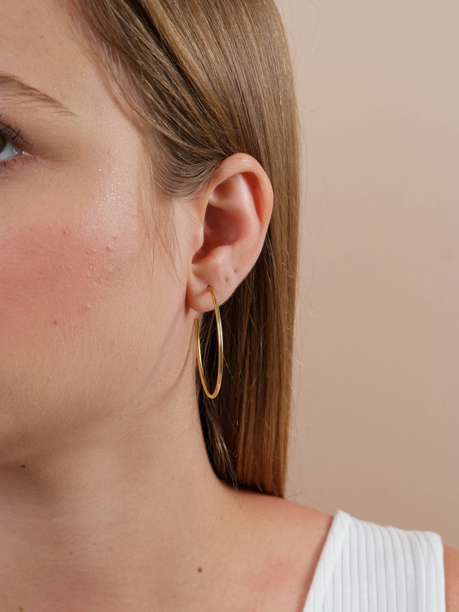 Gold half hoops paired with Tamis Jewellery necklace – Dublin minimalist look